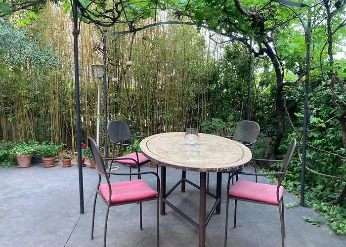 Komfortables Haus Mit Terrasse Und Garten Дом отдыха *